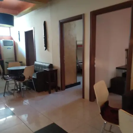 Hostel J'adore *