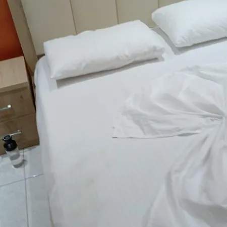 J'adore Hostel