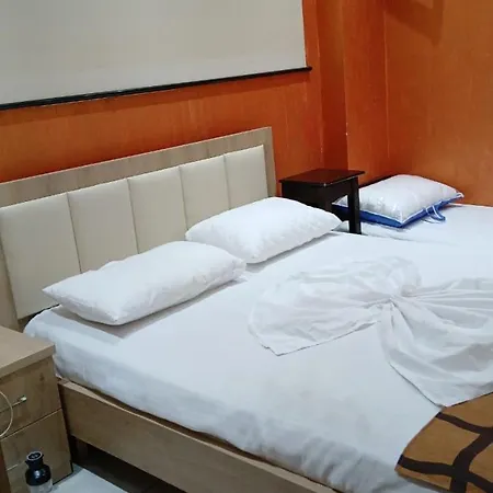 J'adore Hostel *